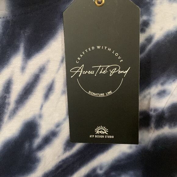 Across the Pond blue and white tie-dye long sleeve hoodie size S new with tags - Picture 2 of 8